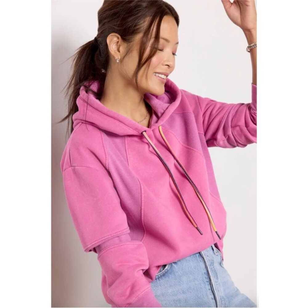 Evereve Vibrant Pink Hallie Mineral Wash Hoodie Sweatshirt, L, EUC! 🌸